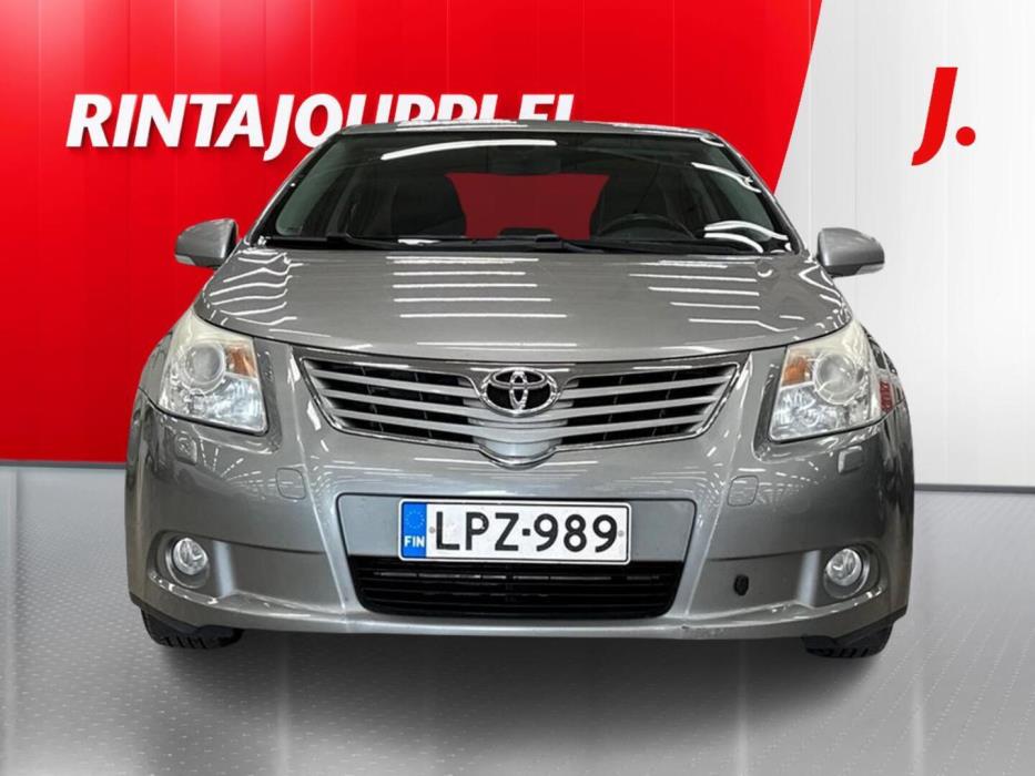 TOYOTA Avensis 2009