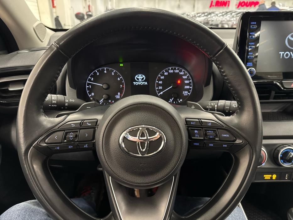 TOYOTA Yaris 2022