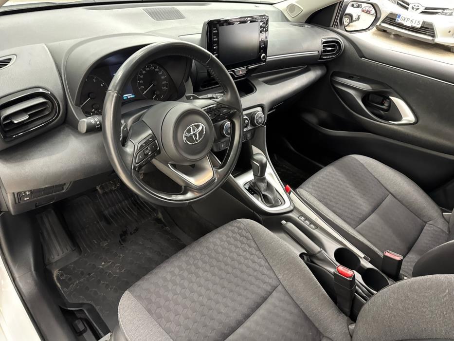 TOYOTA Yaris 2022