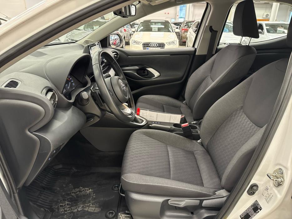 TOYOTA Yaris 2022