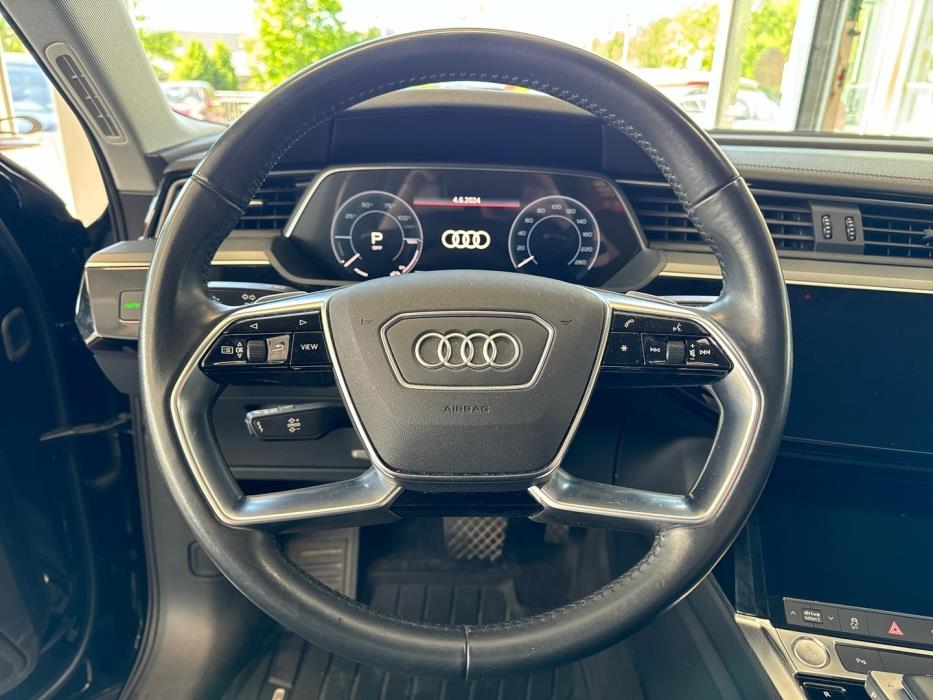 AUDI e-tron 2020
