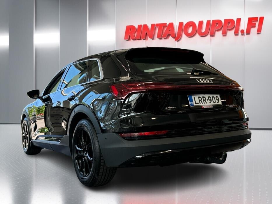 AUDI e-tron 2020