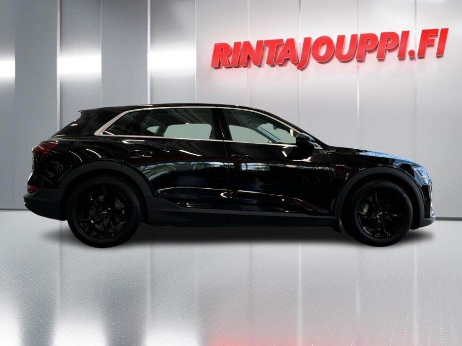 AUDI e-tron 2020
