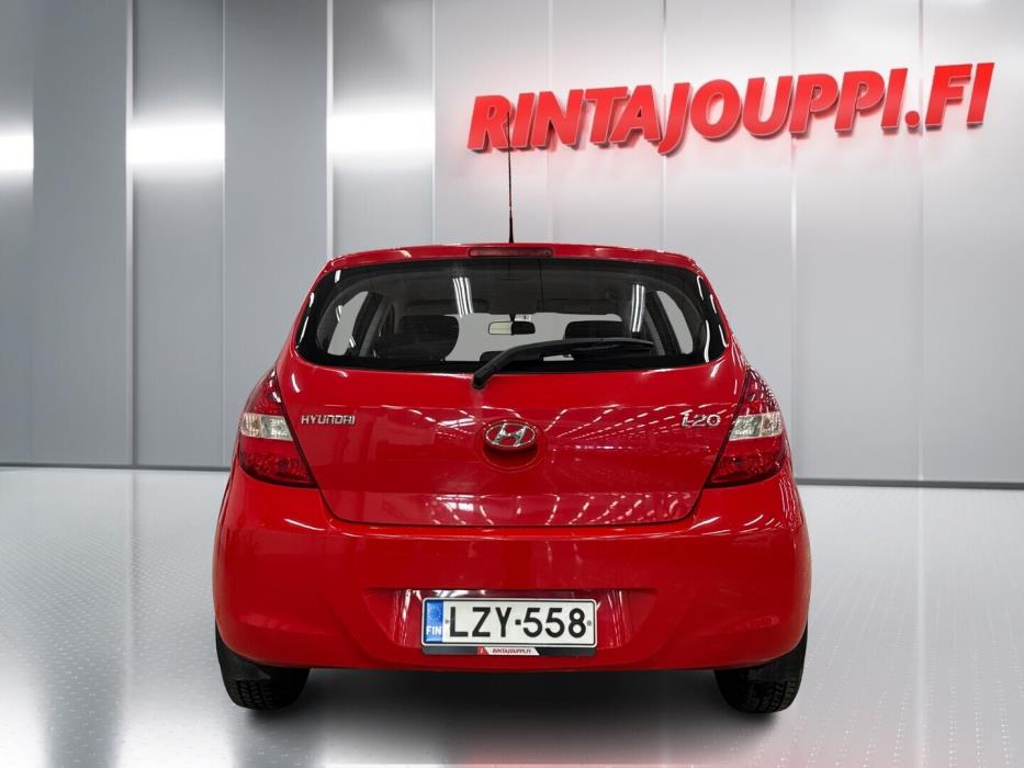 HYUNDAI i20 2012
