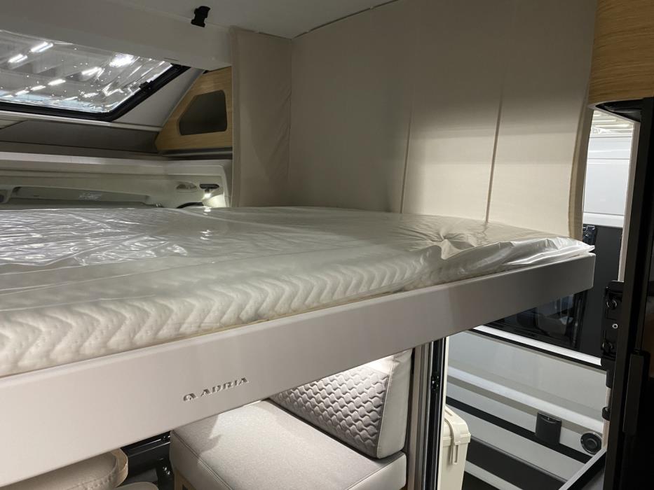 ADRIA MATRIX 670 SL 60 YEARS SELECTION 2026