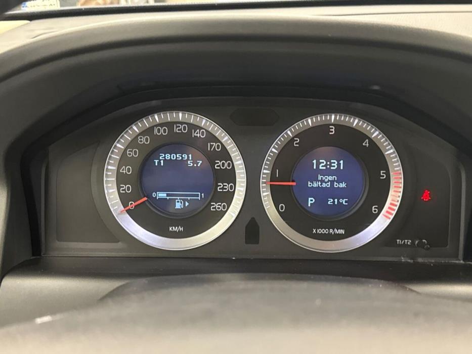 VOLVO XC60 2010