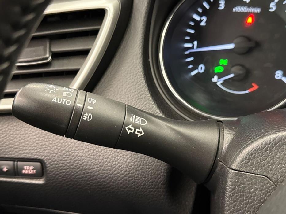 NISSAN Qashqai 2015
