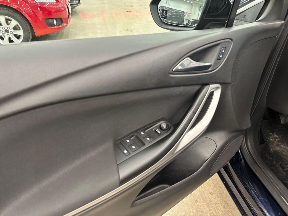 OPEL Astra 2018