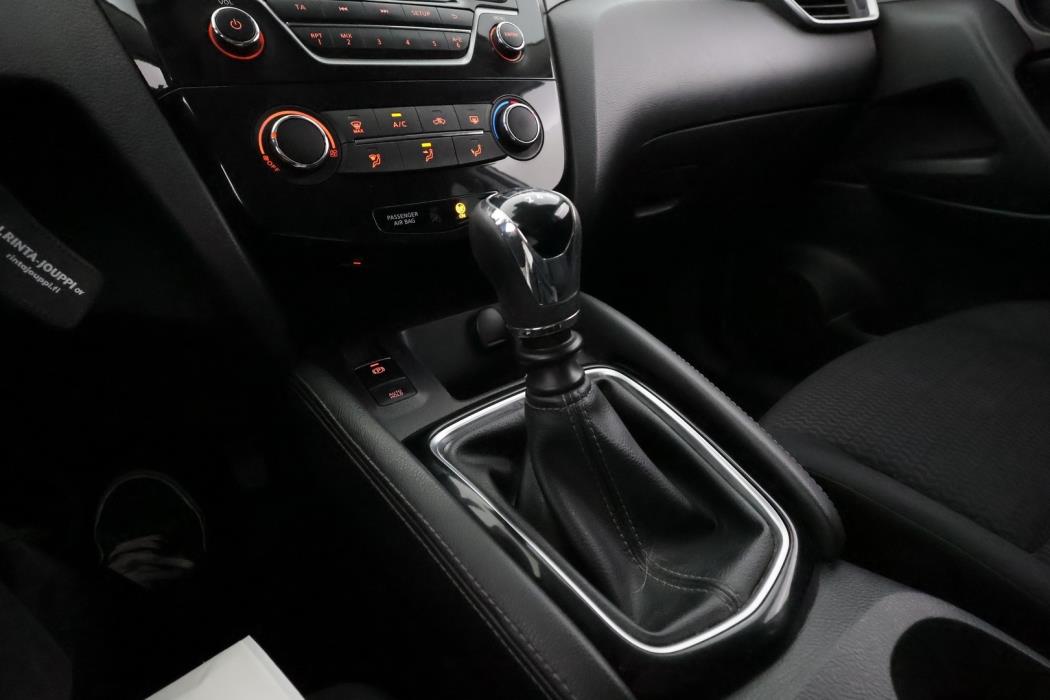 NISSAN Qashqai 2017