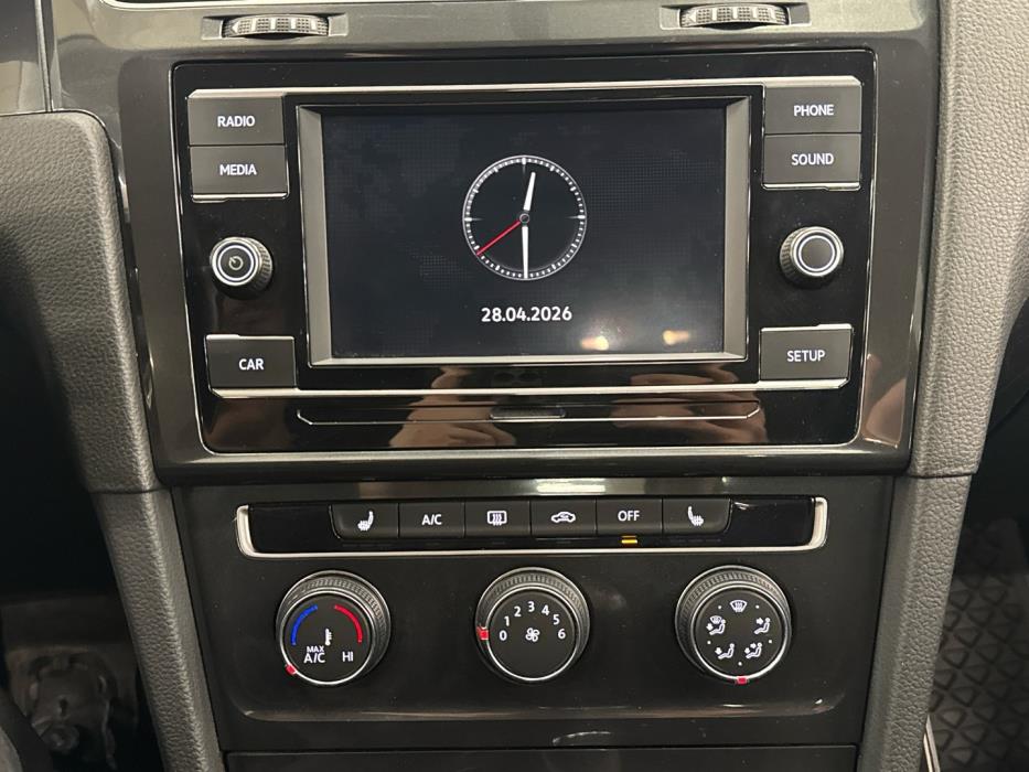 VOLKSWAGEN Golf 2018