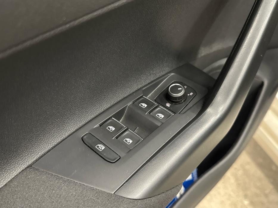 VOLKSWAGEN Polo 2018