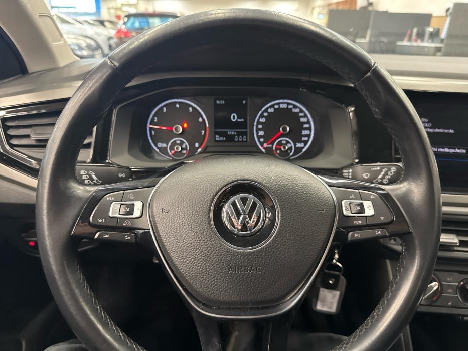 VOLKSWAGEN Polo 2018