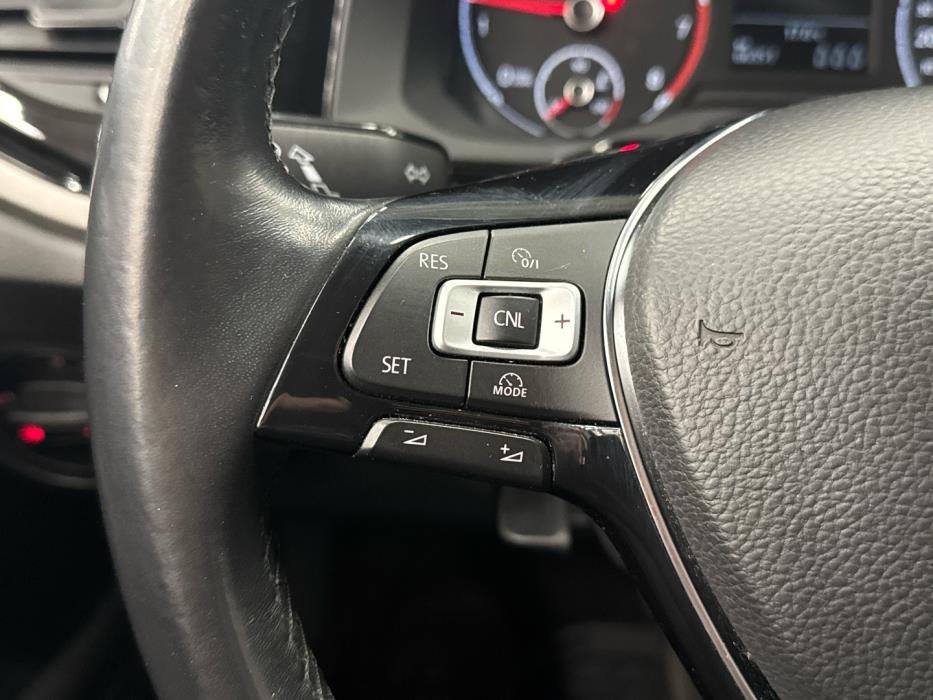 VOLKSWAGEN Polo 2018