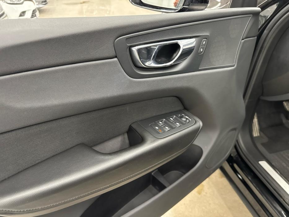 VOLVO XC60 2018