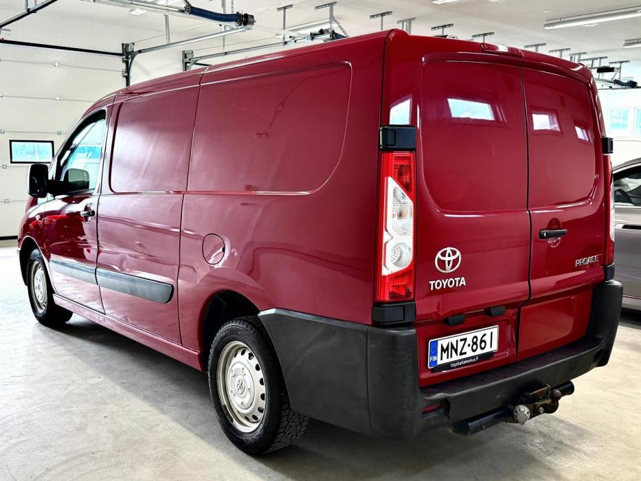 TOYOTA Proace 2015