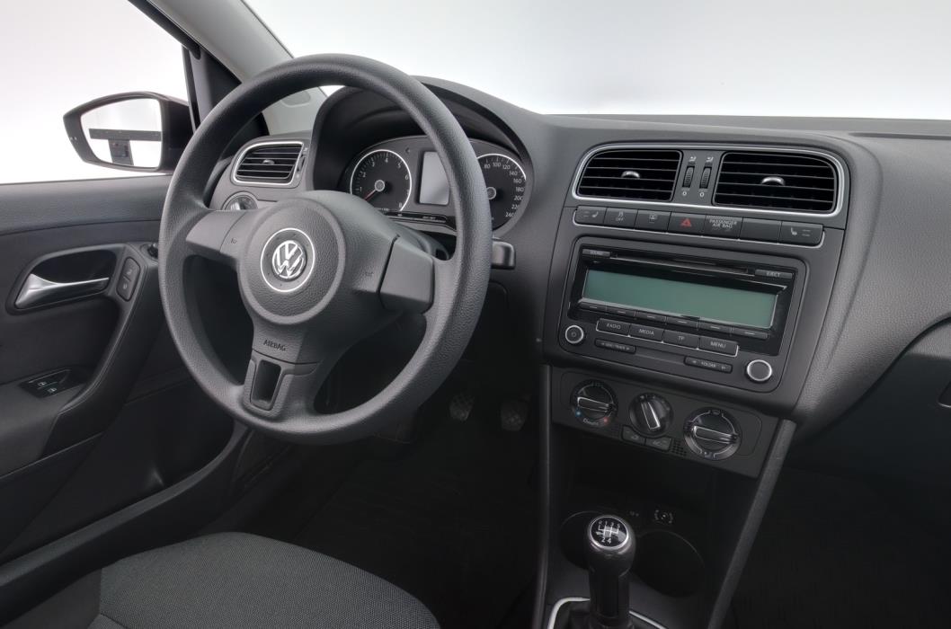 VOLKSWAGEN Polo 2011