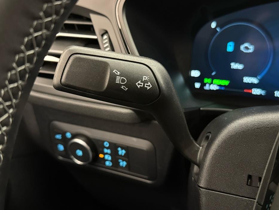 FORD Kuga 2026