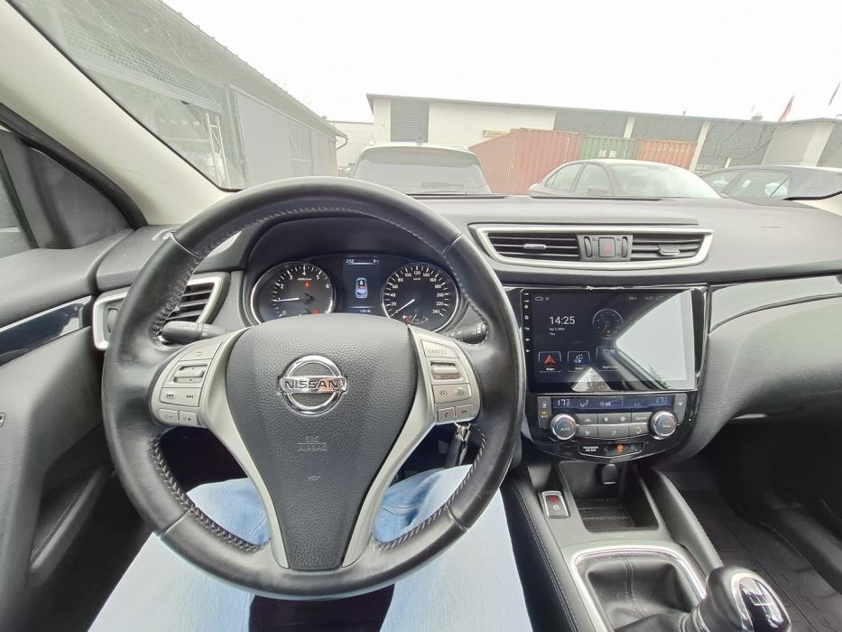 NISSAN Qashqai 2016