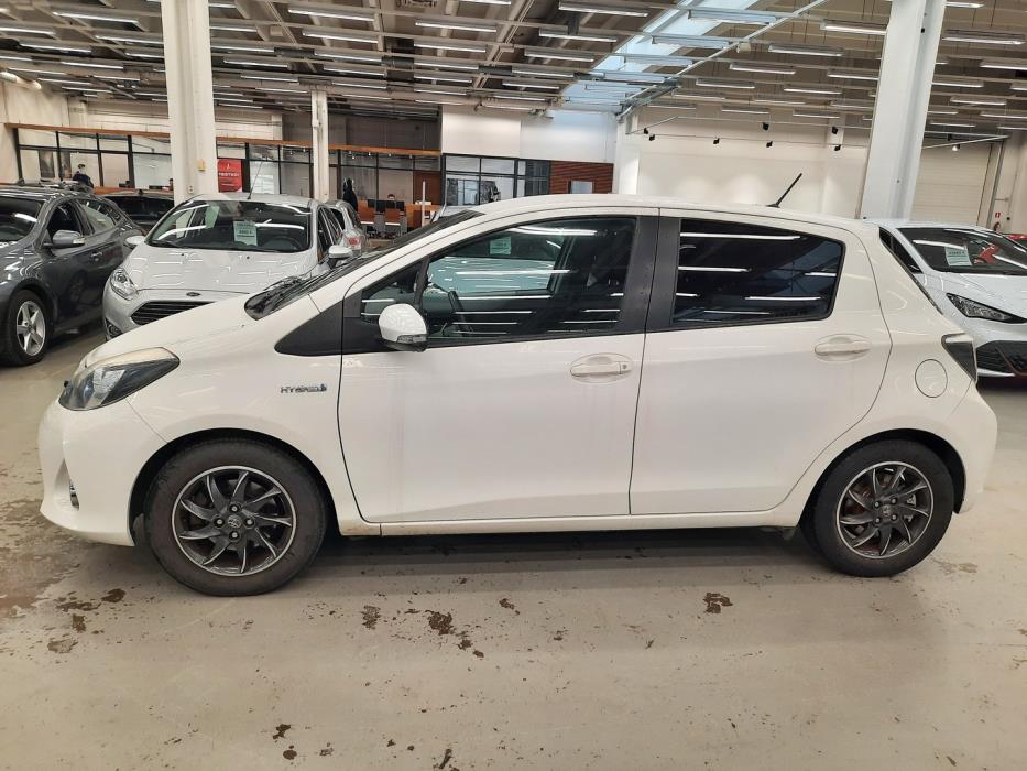 TOYOTA Yaris 2012