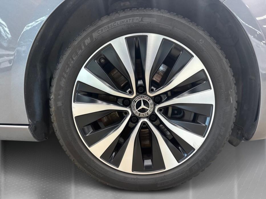 MERCEDES-BENZ A 2021