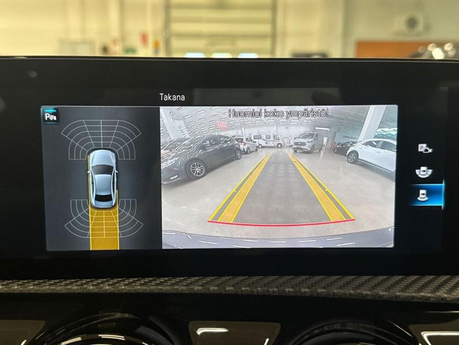 MERCEDES-BENZ A 2021