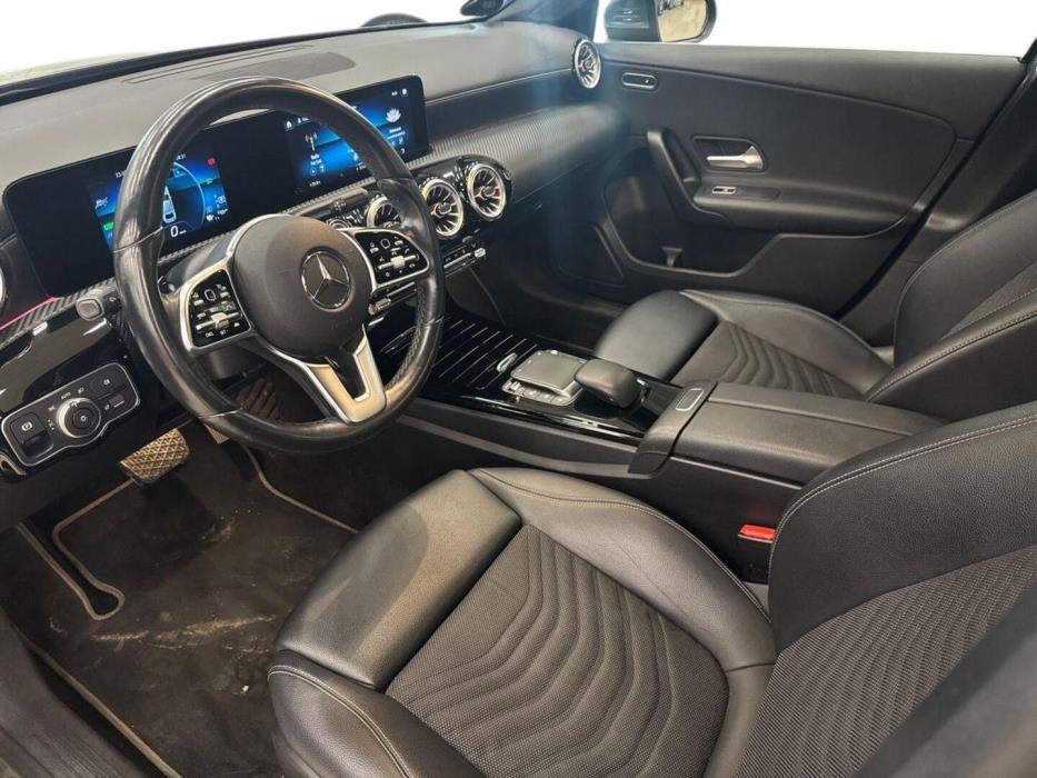 MERCEDES-BENZ A 2021