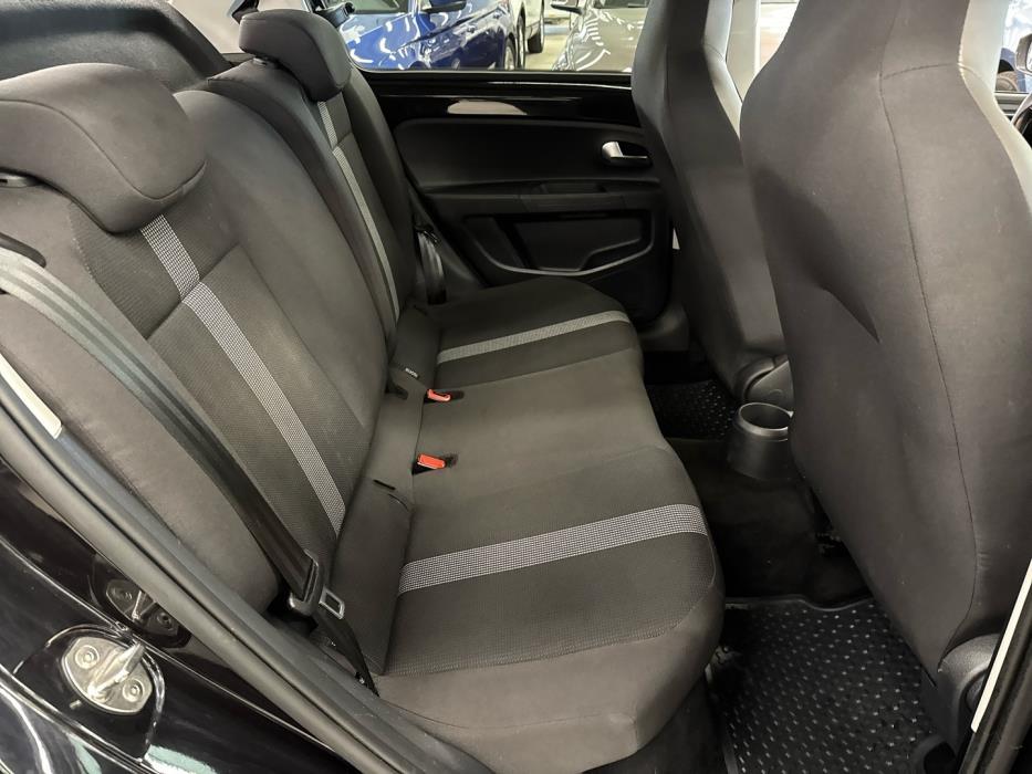 VOLKSWAGEN up! 2018