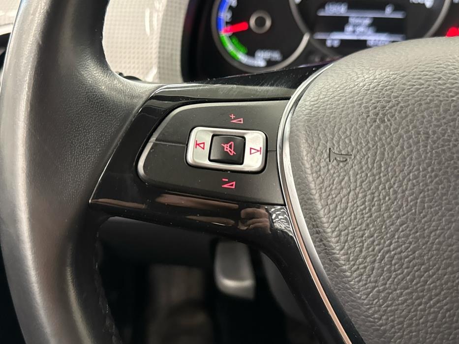 VOLKSWAGEN up! 2018