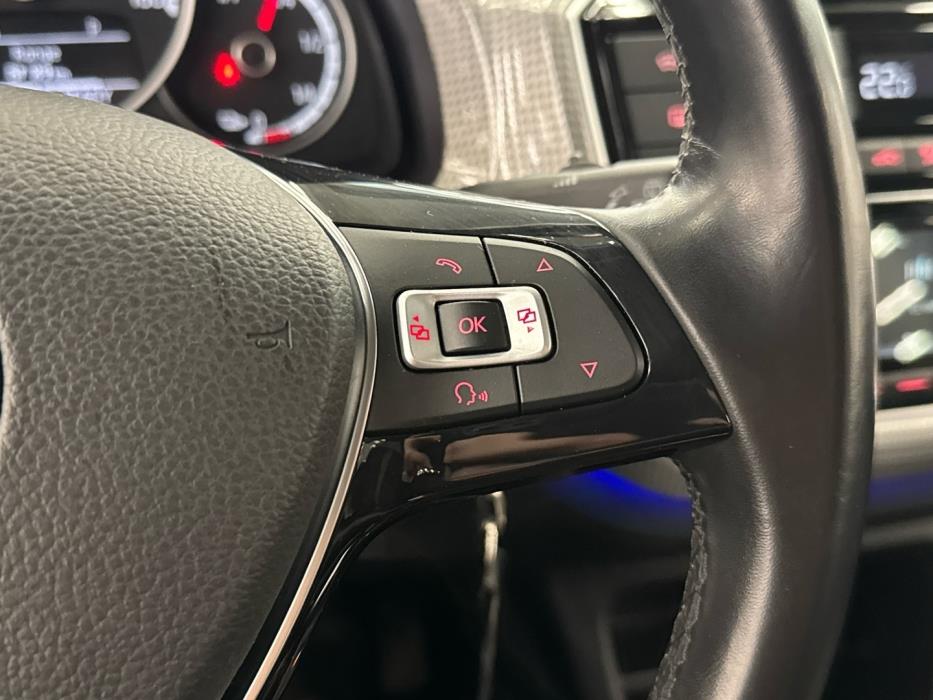 VOLKSWAGEN up! 2018