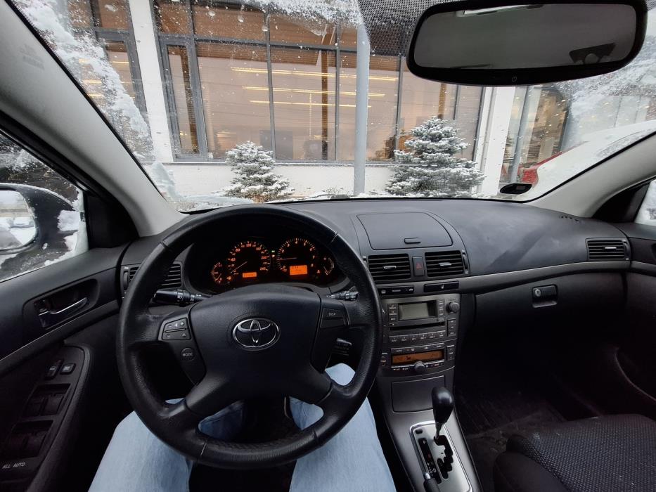 TOYOTA Avensis 2008