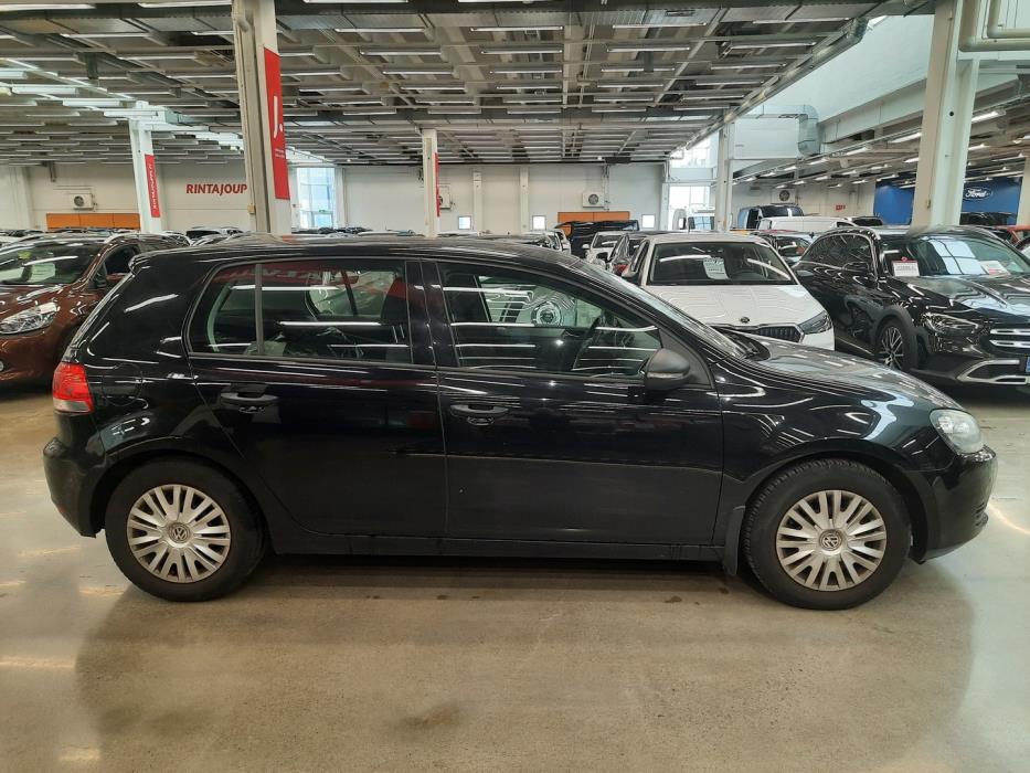 VOLKSWAGEN Golf 2011