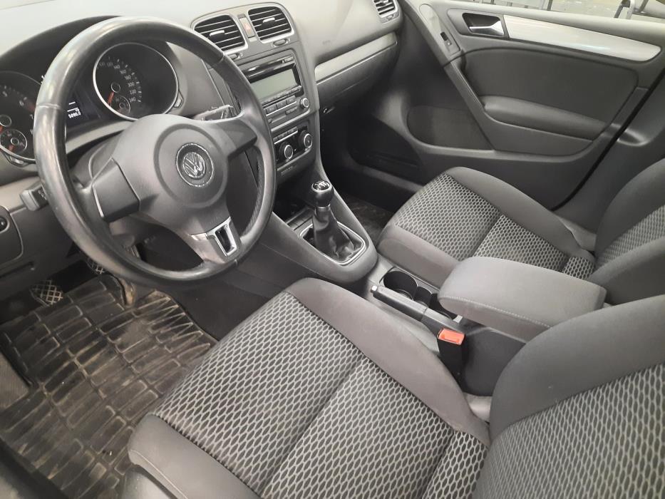 VOLKSWAGEN Golf 2011