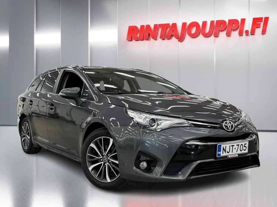 TOYOTA Avensis 2015