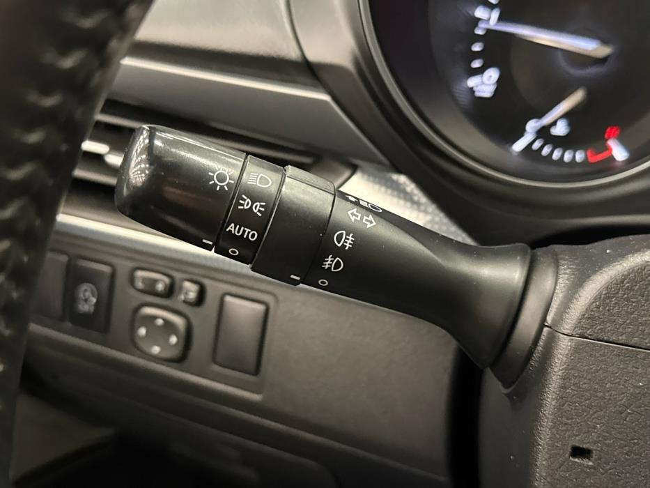 TOYOTA Avensis 2015