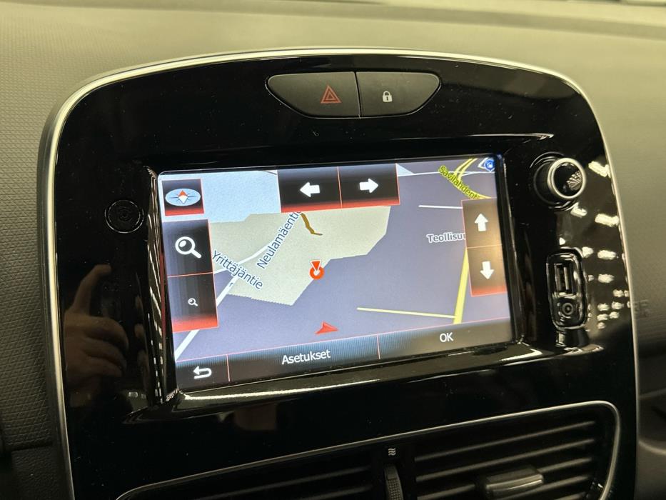 RENAULT Clio 2018