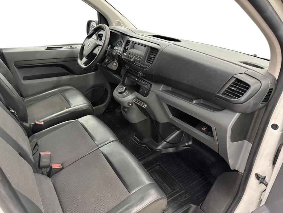 TOYOTA Proace 2021