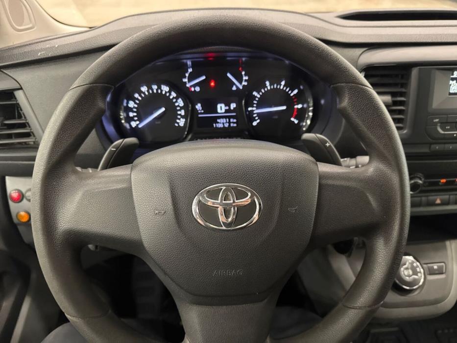 TOYOTA Proace 2021