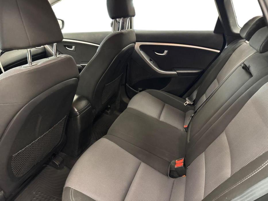 HYUNDAI i30 Wagon 2013