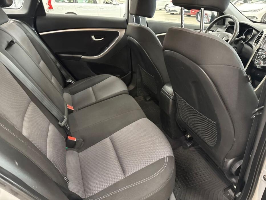 HYUNDAI i30 Wagon 2013