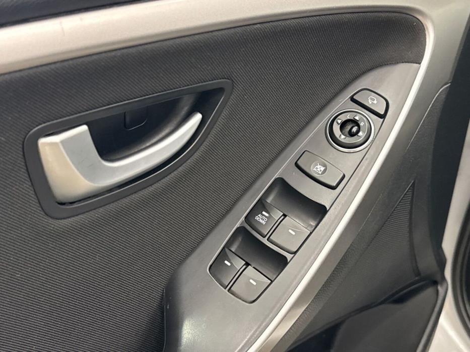 HYUNDAI i30 Wagon 2013