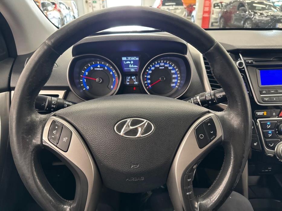 HYUNDAI i30 Wagon 2013