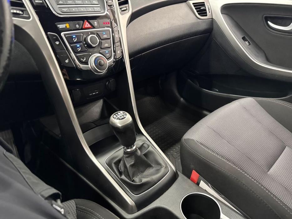 HYUNDAI i30 Wagon 2013