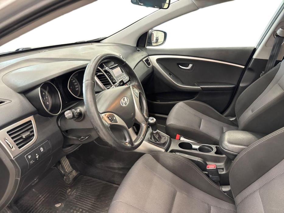 HYUNDAI i30 Wagon 2013