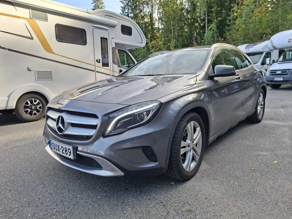 MERCEDES-BENZ GLA 2015
