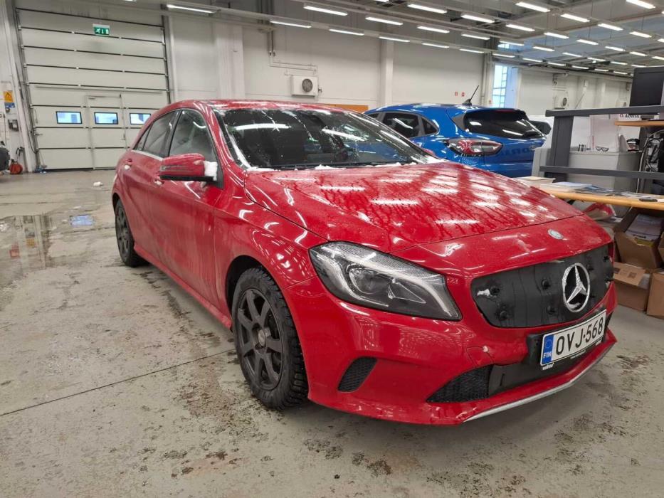 MERCEDES-BENZ A 2016