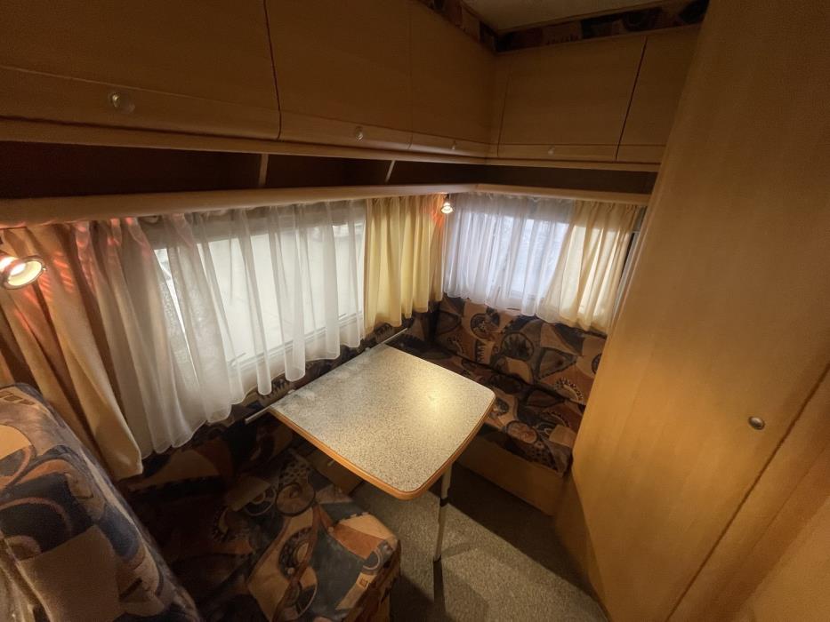 DETHLEFFS Esprit A 5820 2000