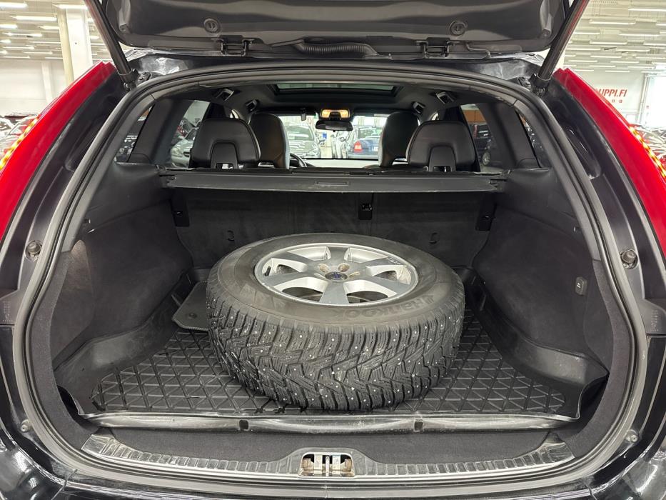 VOLVO XC60 2016