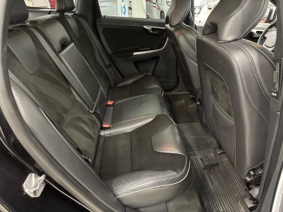 VOLVO XC60 2016