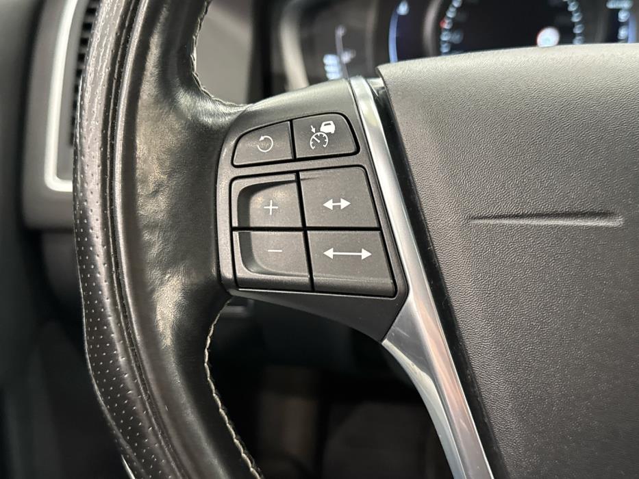 VOLVO XC60 2016