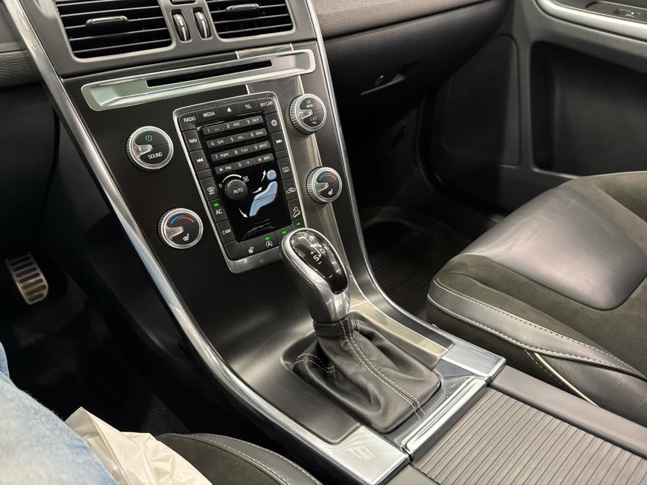 VOLVO XC60 2016